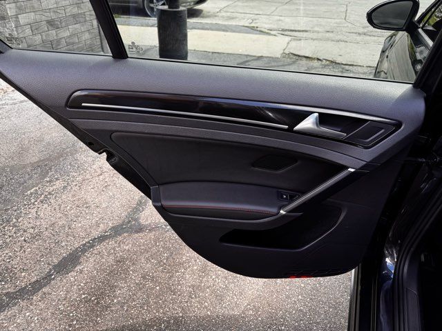 2015 Volkswagen Golf GTI Autobahn