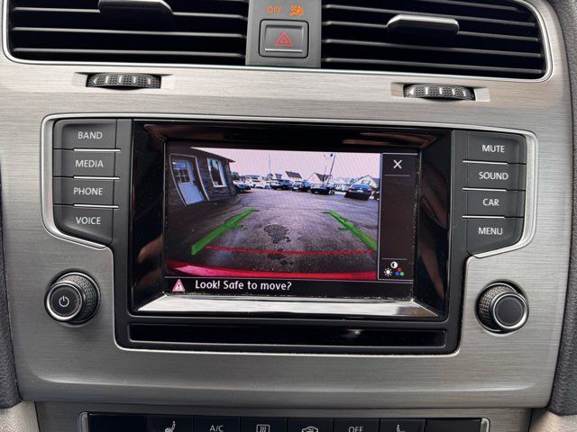 2015 Volkswagen Golf TSI SE