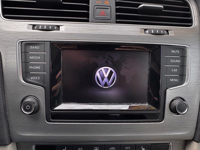 2015 Volkswagen Golf TSI SE