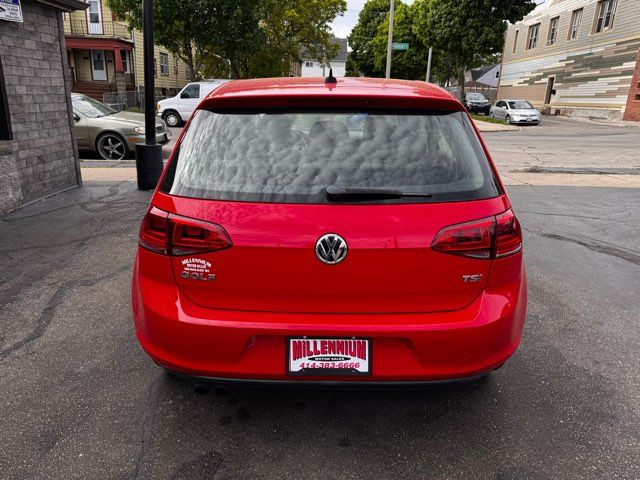2015 Volkswagen Golf TSI SE