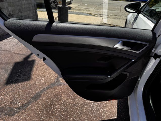 2015 Volkswagen Golf TSI S