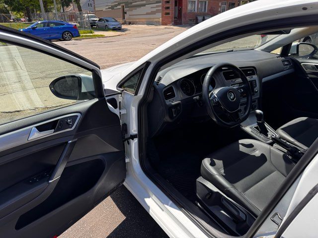 2015 Volkswagen Golf TSI S