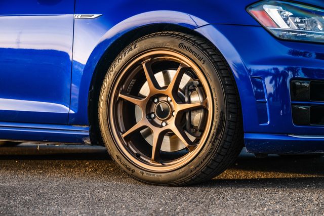 2015 Volkswagen Golf R 4Motion | Addison, TX | Apex Auto Sports 2015 Volkswagen Golf R 4Motion | Addison, TX | Apex Auto Sports