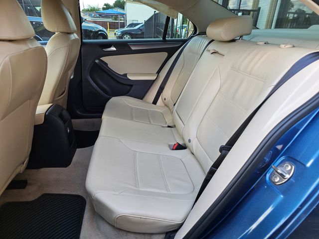 2015 Volkswagen Jetta TDI SEL | Brownsville TX | English Motors 2015 Volkswagen Jetta TDI SEL | Brownsville TX | English Motors