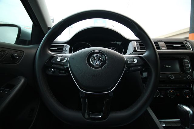 2015 Volkswagen Jetta SEL | San Antonio, TX | R&L Certified Auto Group 2015 Volkswagen Jetta SEL | San Antonio, TX | R&L Certified Auto Group