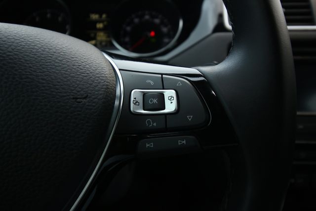 2015 Volkswagen Jetta SEL | San Antonio, TX | R&amp;L Certified Auto Group