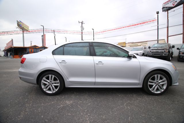 2015 Volkswagen Jetta SEL | San Antonio, TX | R&L Certified Auto Group 2015 Volkswagen Jetta SEL | San Antonio, TX | R&L Certified Auto Group