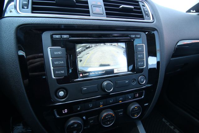 2015 Volkswagen Jetta SEL | San Antonio, TX | R&L Certified Auto Group 2015 Volkswagen Jetta SEL | San Antonio, TX | R&L Certified Auto Group