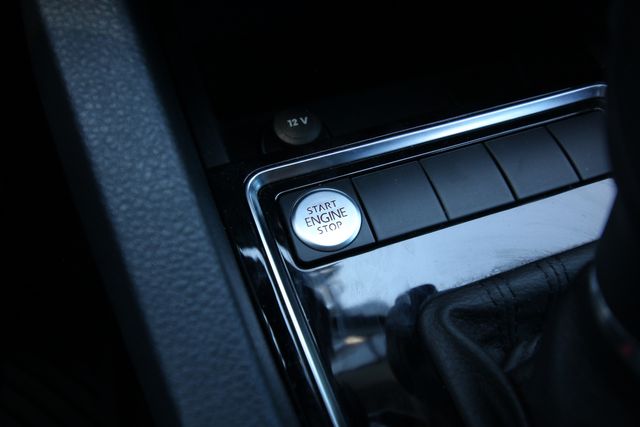 2015 Volkswagen Jetta SEL | San Antonio, TX | R&L Certified Auto Group 2015 Volkswagen Jetta SEL | San Antonio, TX | R&L Certified Auto Group