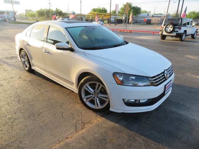 2015 Volkswagen Passat 3.6L V6 SEL Premium