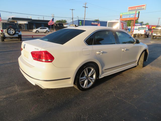 2015 Volkswagen Passat 3.6L V6 SEL Premium