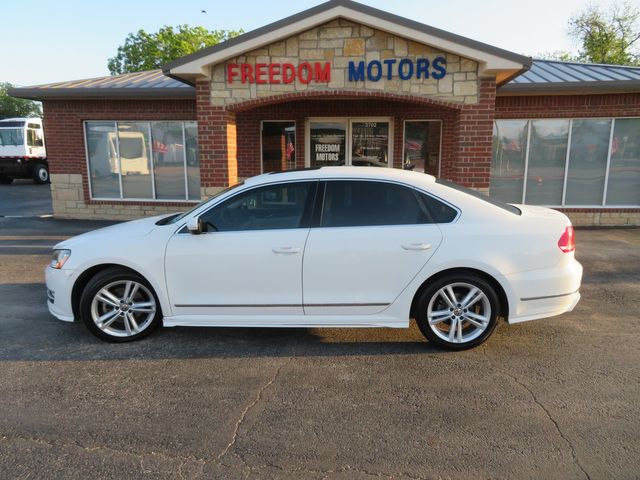 2015 Volkswagen Passat 3.6L V6 SEL Premium