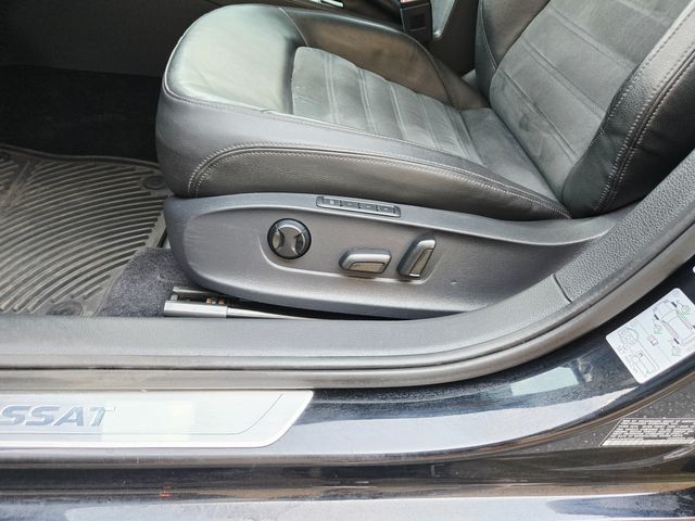 2015 Volkswagen Passat SEL Premium | Ellisville, MO | AutoPort 2015 Volkswagen Passat SEL Premium | Ellisville, MO | AutoPort