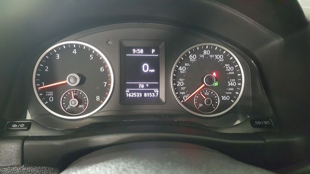 2015 Volkswagen Tiguan SE | Carrollton, TX | Legend Motorcars of Carrollton 2015 Volkswagen Tiguan SE | Carrollton, TX | Legend Motorcars of Carrollton