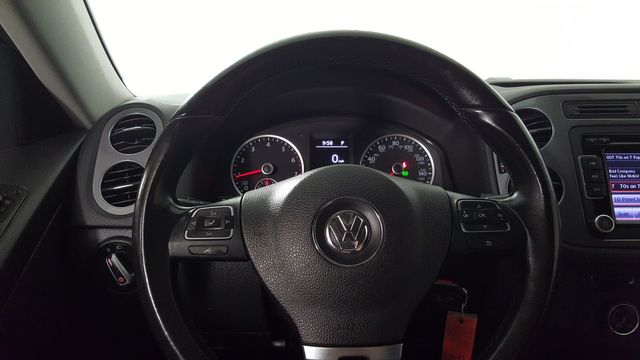 2015 Volkswagen Tiguan SE | Carrollton, TX | Legend Motorcars of Carrollton 2015 Volkswagen Tiguan SE | Carrollton, TX | Legend Motorcars of Carrollton