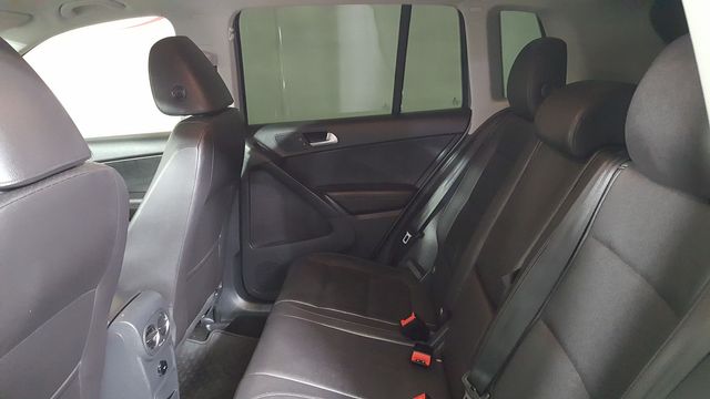 2015 Volkswagen Tiguan SE | Carrollton, TX | Legend Motorcars of Carrollton 2015 Volkswagen Tiguan SE | Carrollton, TX | Legend Motorcars of Carrollton