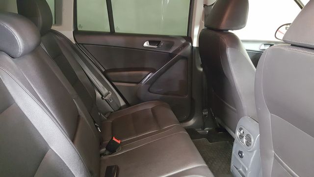 2015 Volkswagen Tiguan SE | Carrollton, TX | Legend Motorcars of Carrollton 2015 Volkswagen Tiguan SE | Carrollton, TX | Legend Motorcars of Carrollton