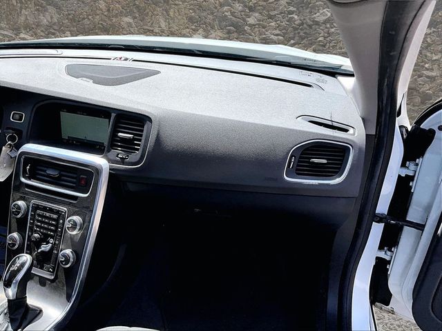 2015 Volvo S60 T5 Platinum