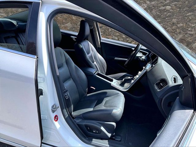 2015 Volvo S60 T5 Platinum