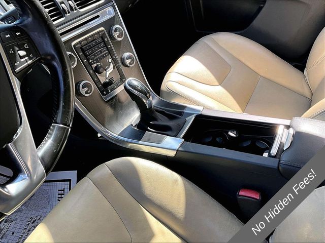 2015 Volvo XC60 T6 Platinum