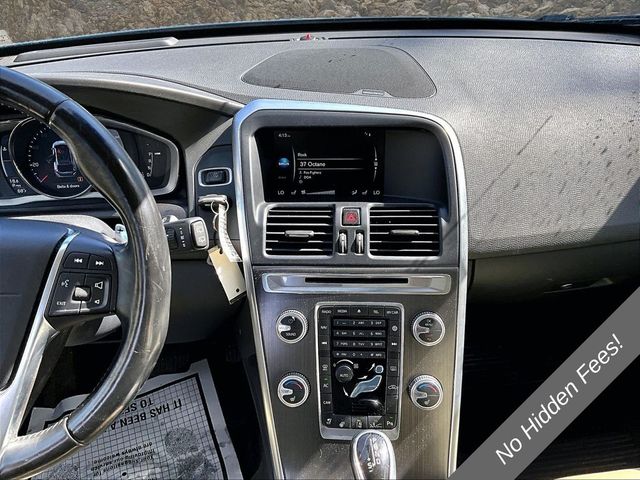 2015 Volvo XC60 T6 Platinum