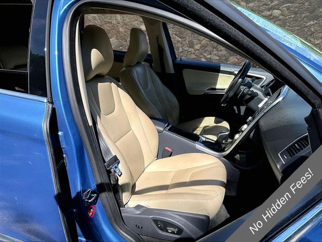 2015 Volvo XC60 T6 Platinum