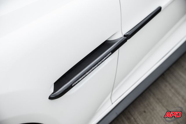 2016 Aston Martin Vanquish Carbon Edition Volante 2016 Aston Martin Vanquish Carbon Edition Volante