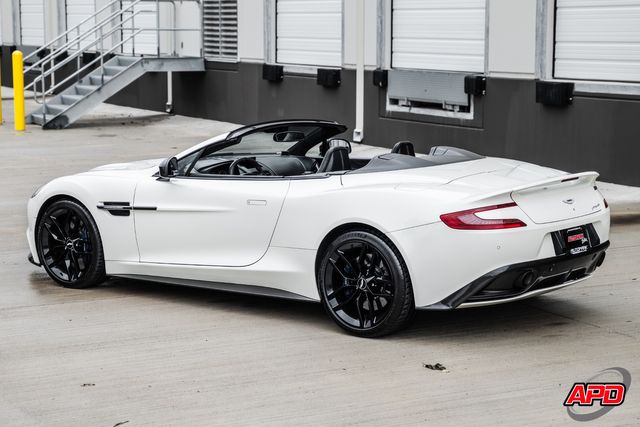 2016 Aston Martin Vanquish Carbon Edition Volante 2016 Aston Martin Vanquish Carbon Edition Volante
