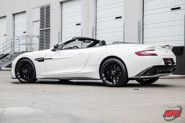 2016 Aston Martin Vanquish Carbon Edition Volante 2016 Aston Martin Vanquish Carbon Edition Volante