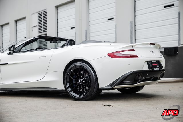 2016 Aston Martin Vanquish Carbon Edition Volante 2016 Aston Martin Vanquish Carbon Edition Volante