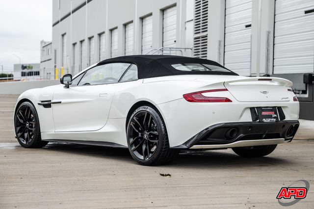 2016 Aston Martin Vanquish Carbon Edition Volante 2016 Aston Martin Vanquish Carbon Edition Volante