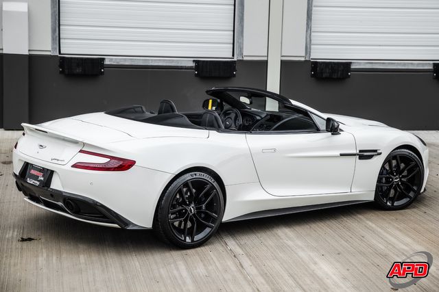 2016 Aston Martin Vanquish Carbon Edition Volante 2016 Aston Martin Vanquish Carbon Edition Volante