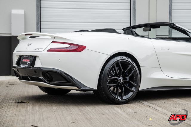 2016 Aston Martin Vanquish Carbon Edition Volante 2016 Aston Martin Vanquish Carbon Edition Volante