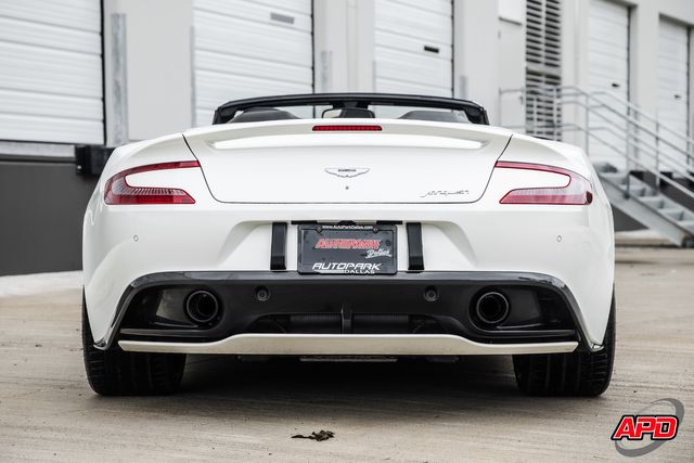 2016 Aston Martin Vanquish Carbon Edition Volante 2016 Aston Martin Vanquish Carbon Edition Volante