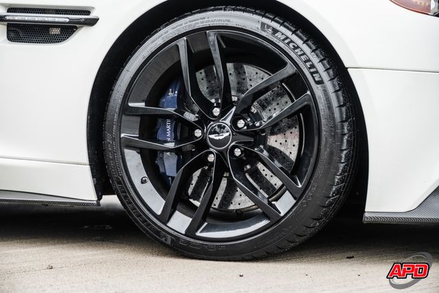 2016 Aston Martin Vanquish Carbon Edition Volante 2016 Aston Martin Vanquish Carbon Edition Volante