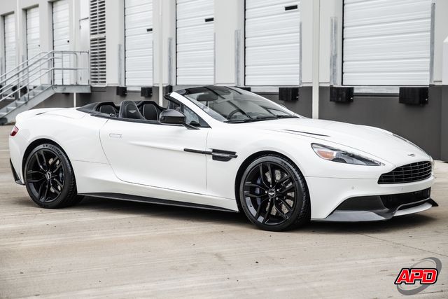 2016 Aston Martin Vanquish Carbon Edition Volante 2016 Aston Martin Vanquish Carbon Edition Volante