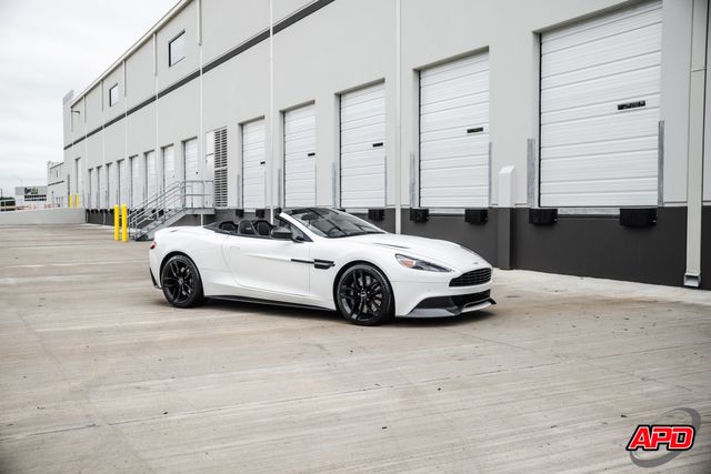 2016 Aston Martin Vanquish Carbon Edition Volante 2016 Aston Martin Vanquish Carbon Edition Volante