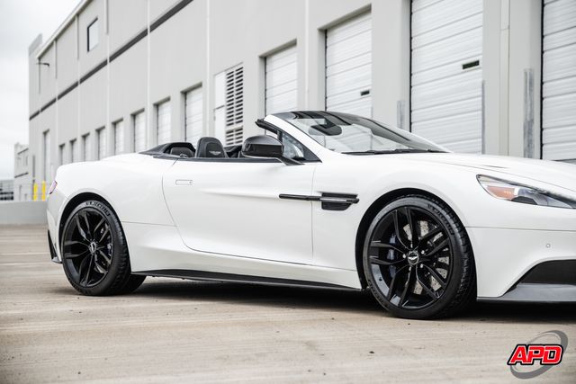 2016 Aston Martin Vanquish Carbon Edition Volante 2016 Aston Martin Vanquish Carbon Edition Volante