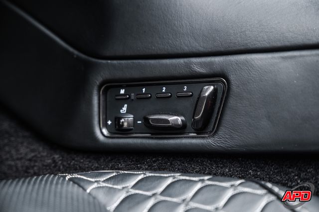 2016 Aston Martin Vanquish Carbon Edition Volante