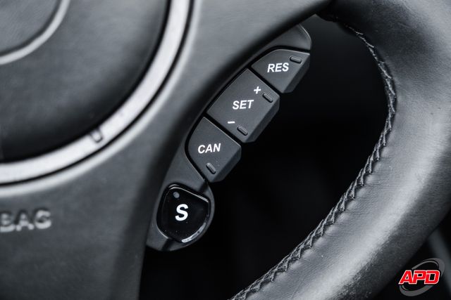 2016 Aston Martin Vanquish Carbon Edition Volante 2016 Aston Martin Vanquish Carbon Edition Volante