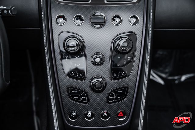 2016 Aston Martin Vanquish Carbon Edition Volante 2016 Aston Martin Vanquish Carbon Edition Volante