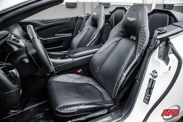 2016 Aston Martin Vanquish Carbon Edition Volante 2016 Aston Martin Vanquish Carbon Edition Volante