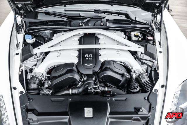 2016 Aston Martin Vanquish Carbon Edition Volante 2016 Aston Martin Vanquish Carbon Edition Volante