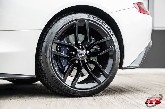 2016 Aston Martin Vanquish Carbon Edition Volante 2016 Aston Martin Vanquish Carbon Edition Volante