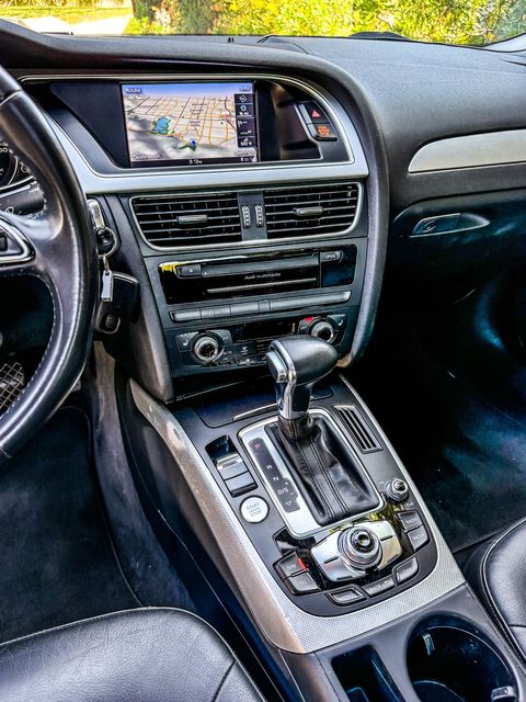 2016 Audi A4 2.0T quattro Premium | Agoura Hills, CA | SoCal Auto Group 2016 Audi A4 2.0T quattro Premium | Agoura Hills, CA | SoCal Auto Group