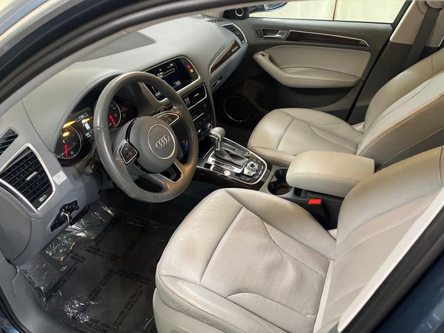 2016 Audi Q5 3.0 quattro TDI Premium Plus | Burbank, California | MDK International 2016 Audi Q5 3.0 quattro TDI Premium Plus | Burbank, California | MDK International