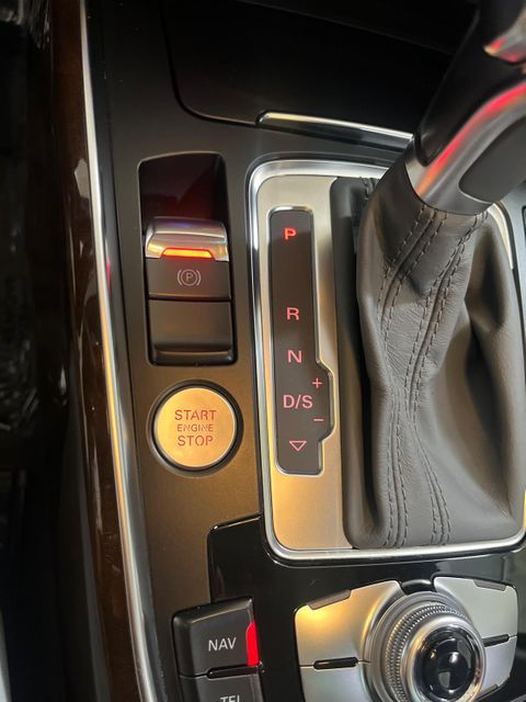 2016 Audi Q5 3.0 quattro TDI Premium Plus | Burbank, California | MDK International 2016 Audi Q5 3.0 quattro TDI Premium Plus | Burbank, California | MDK International