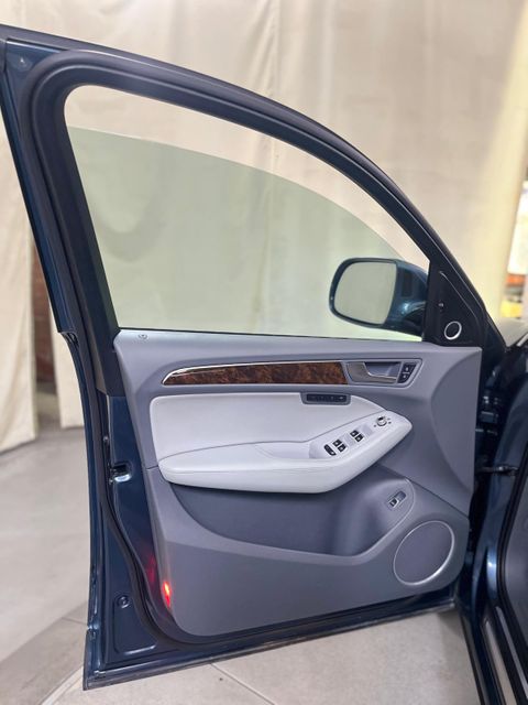 2016 Audi Q5 3.0 quattro TDI Premium Plus | Burbank, California | MDK International 2016 Audi Q5 3.0 quattro TDI Premium Plus | Burbank, California | MDK International