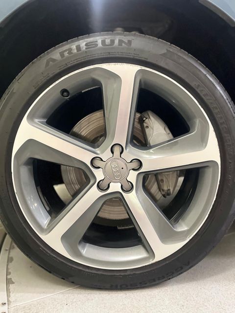 2016 Audi Q5 3.0 quattro TDI Premium Plus | Burbank, California | MDK International 2016 Audi Q5 3.0 quattro TDI Premium Plus | Burbank, California | MDK International