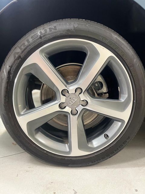 2016 Audi Q5 3.0 quattro TDI Premium Plus | Burbank, California | MDK International 2016 Audi Q5 3.0 quattro TDI Premium Plus | Burbank, California | MDK International